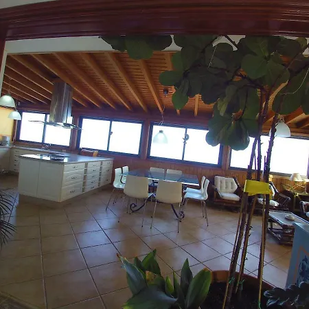 Vakantiehuis Primavera, Heatable Pool, Bbq, Free Wifi El Sauzal